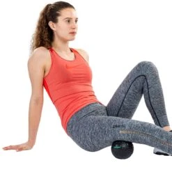 Tunturi Balle De Massage - 12 Cm - Noir -Aqua Soldes balle de massage 12 cm noir 1