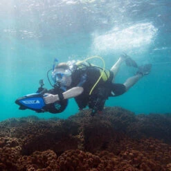 Yamaha Scooter Sous-marin Pour Adulte 5 Km/h -Aqua Soldes scooter sous marin pour adulte 5 kmh 3