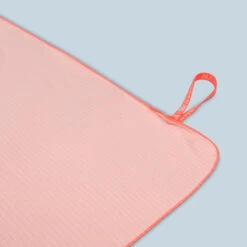 Serviette Microfibre Rose Ultra Légère Taille XL 110 X 175 Cm -Aqua Soldes serviette microfibre rose ultra legere taille xl 110 x 175 cm 1